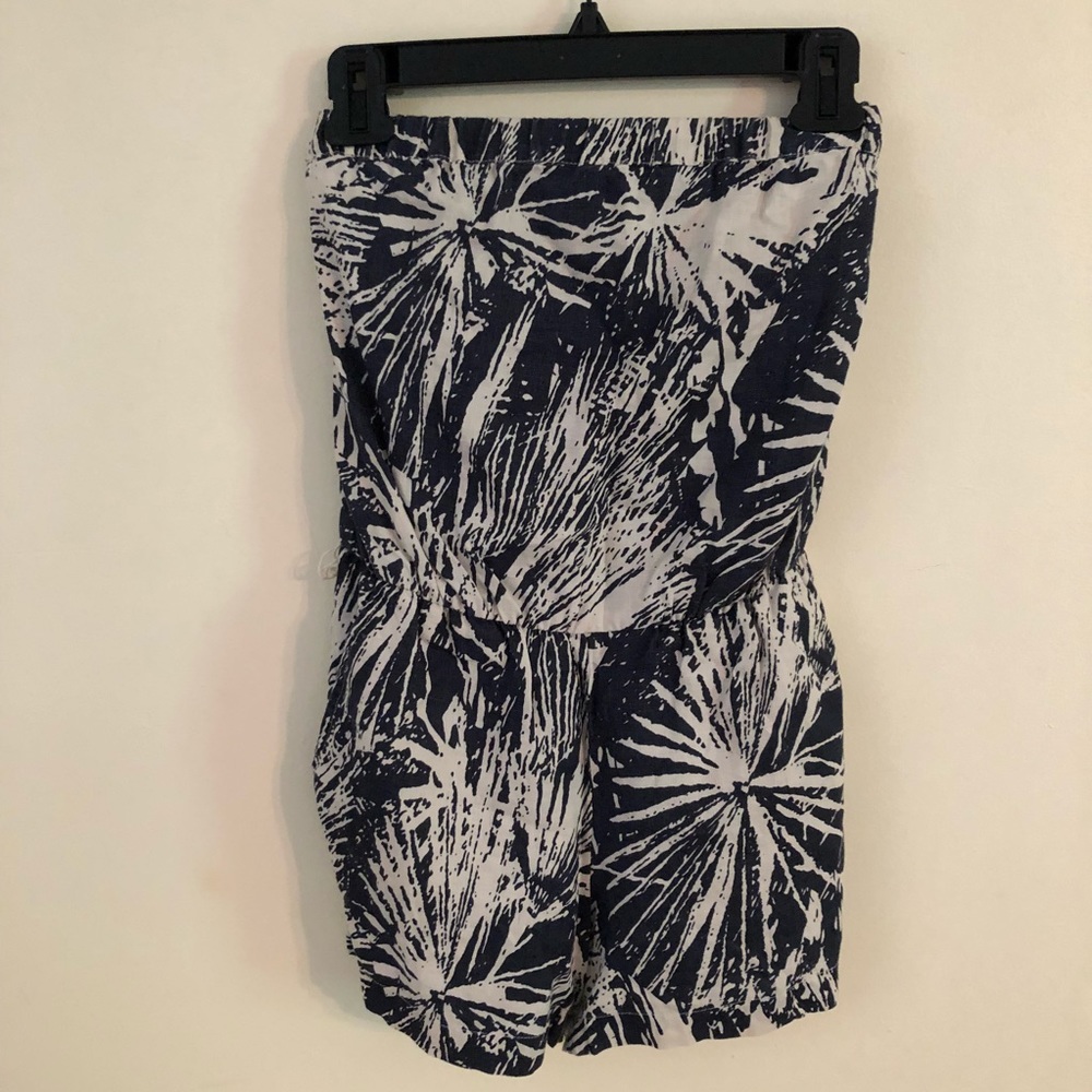 Strapless romper
